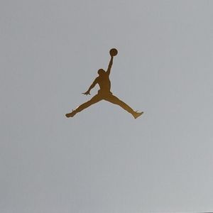 Women's Air Jordan 1 Mid.